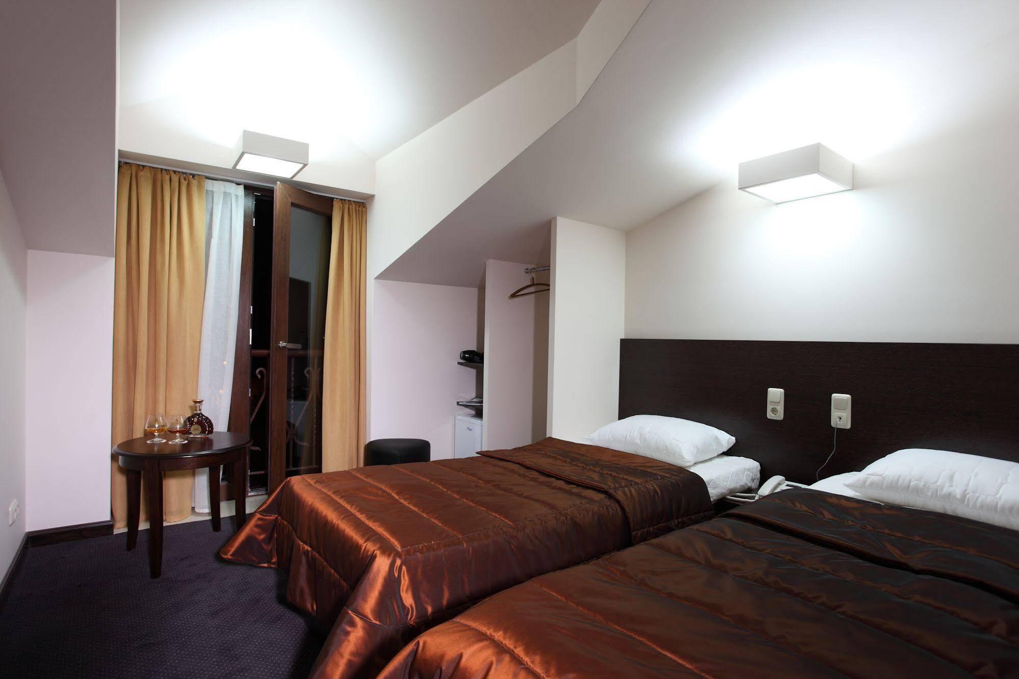 Cascade Hotel Yerevan Exterior photo
