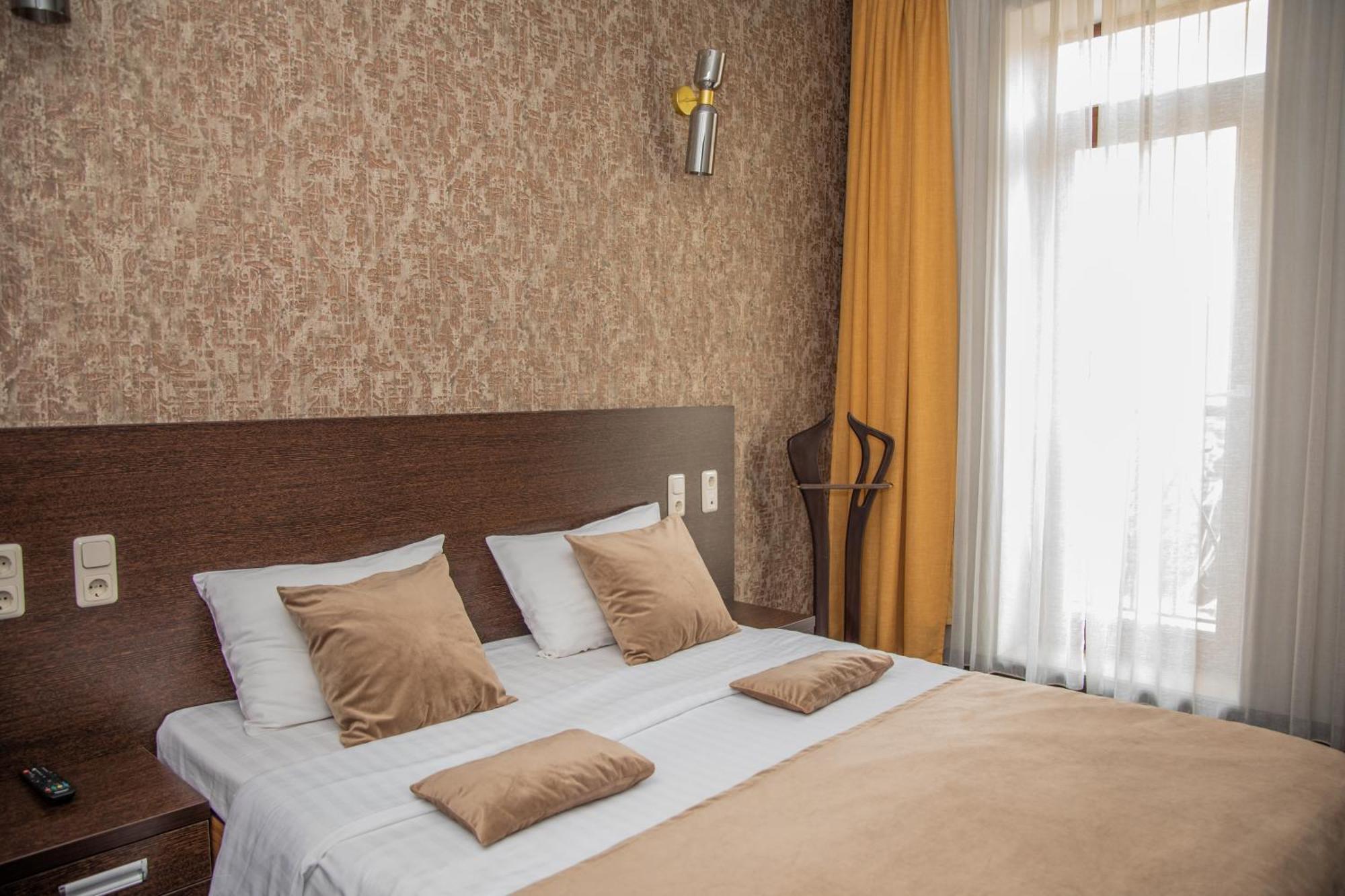 Cascade Hotel Yerevan Exterior photo